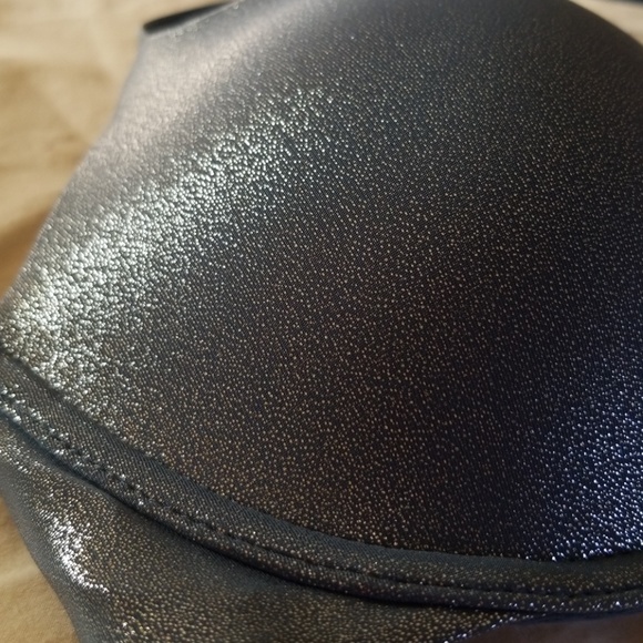 Sparkling soft Victoria's Secret Bra - Picture 2 of 2